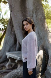 Neuletakissa kauniit pussihihat