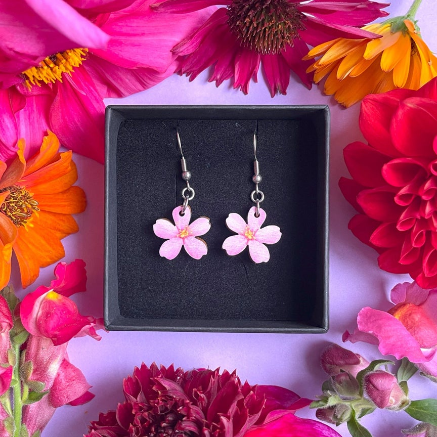 Inx Hanami mini korvakorut, Vaaleanpunainen