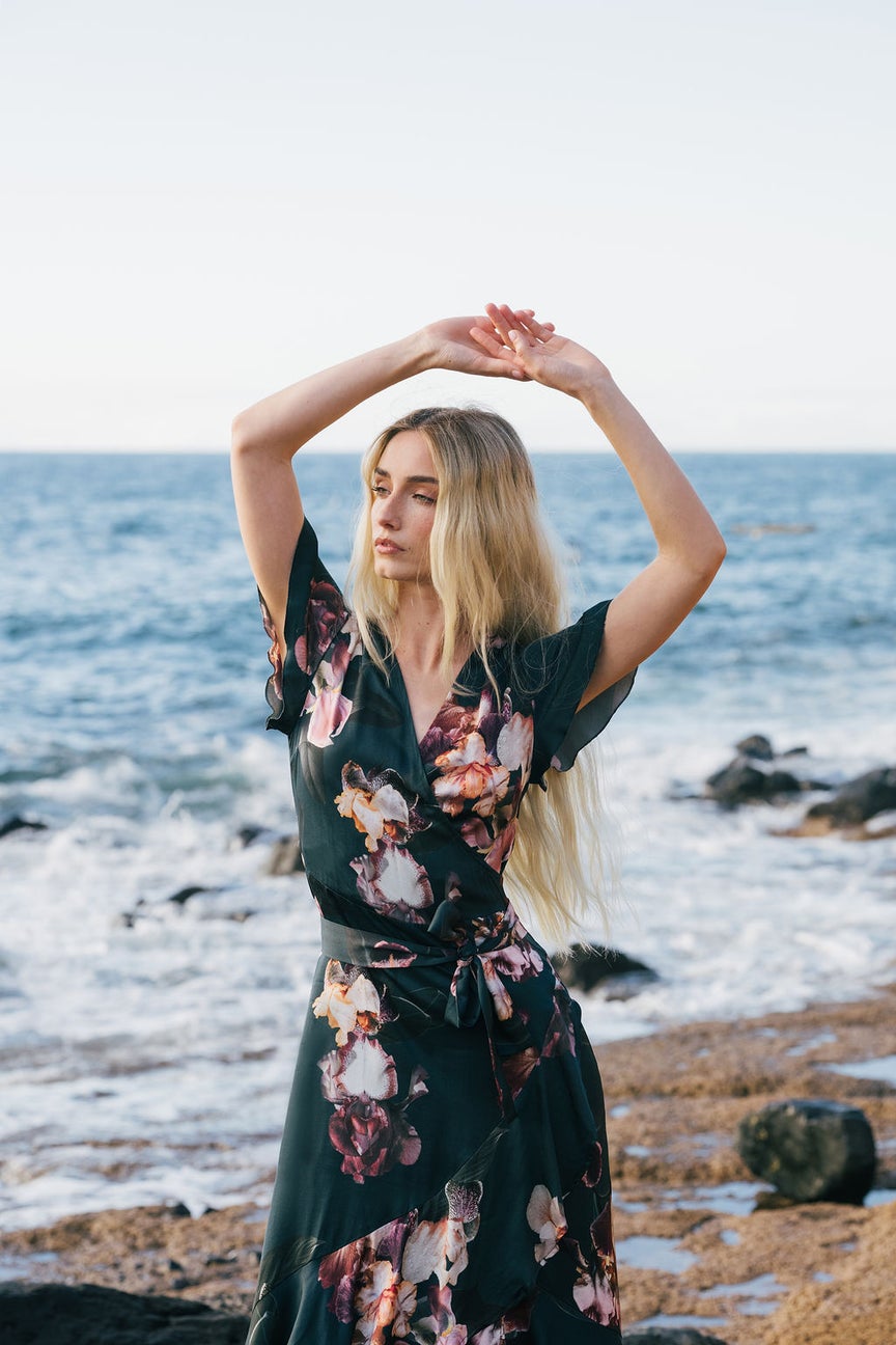 Nakoa Annika mekko, Luna