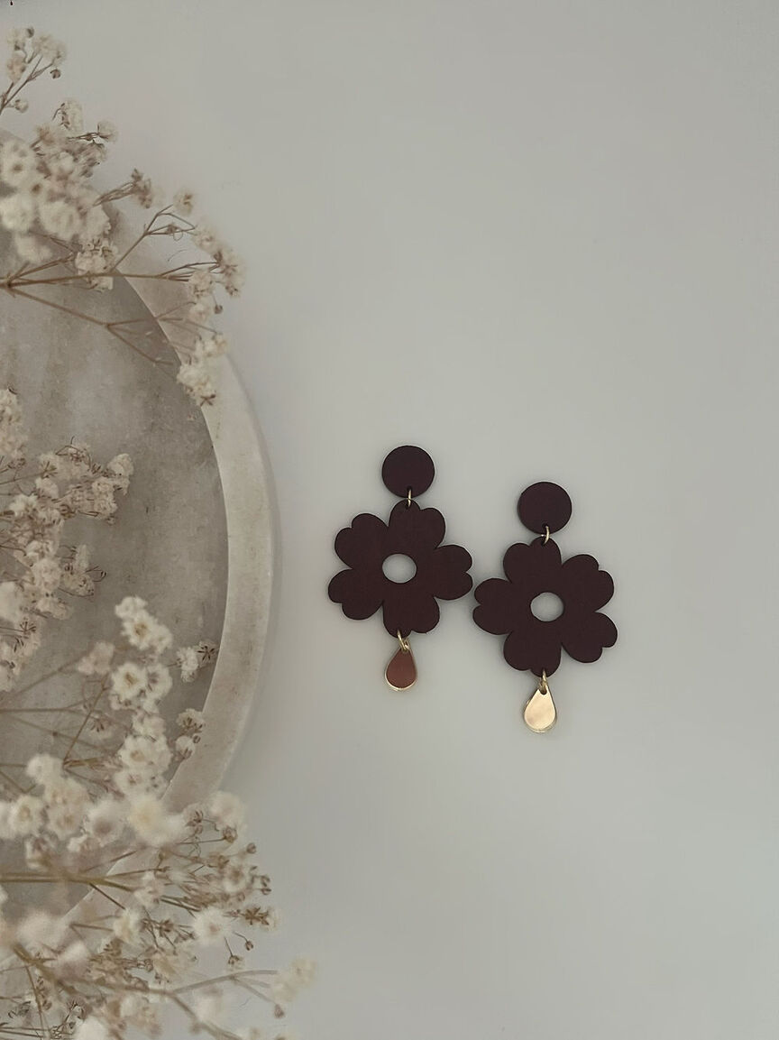 Koskematon Nuppu korvakorut, Vaneri/kulta