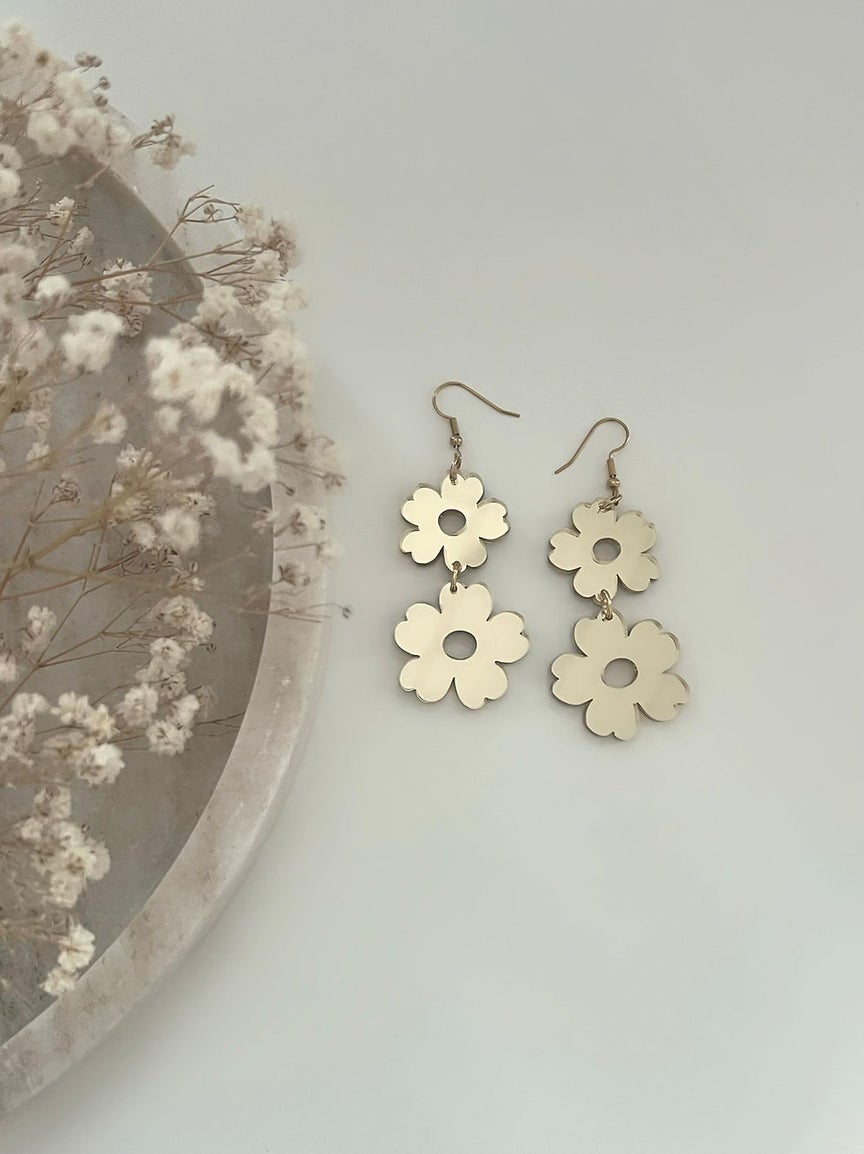 Koskematon Nuppu korvakorut, Tupla